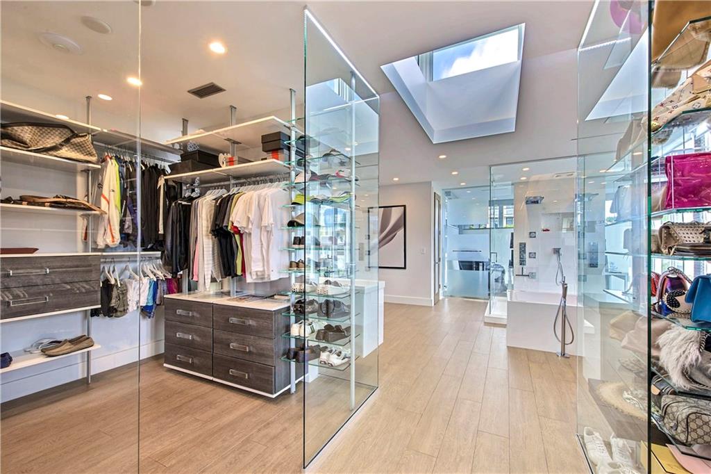 CORAL RIDGE - Residential