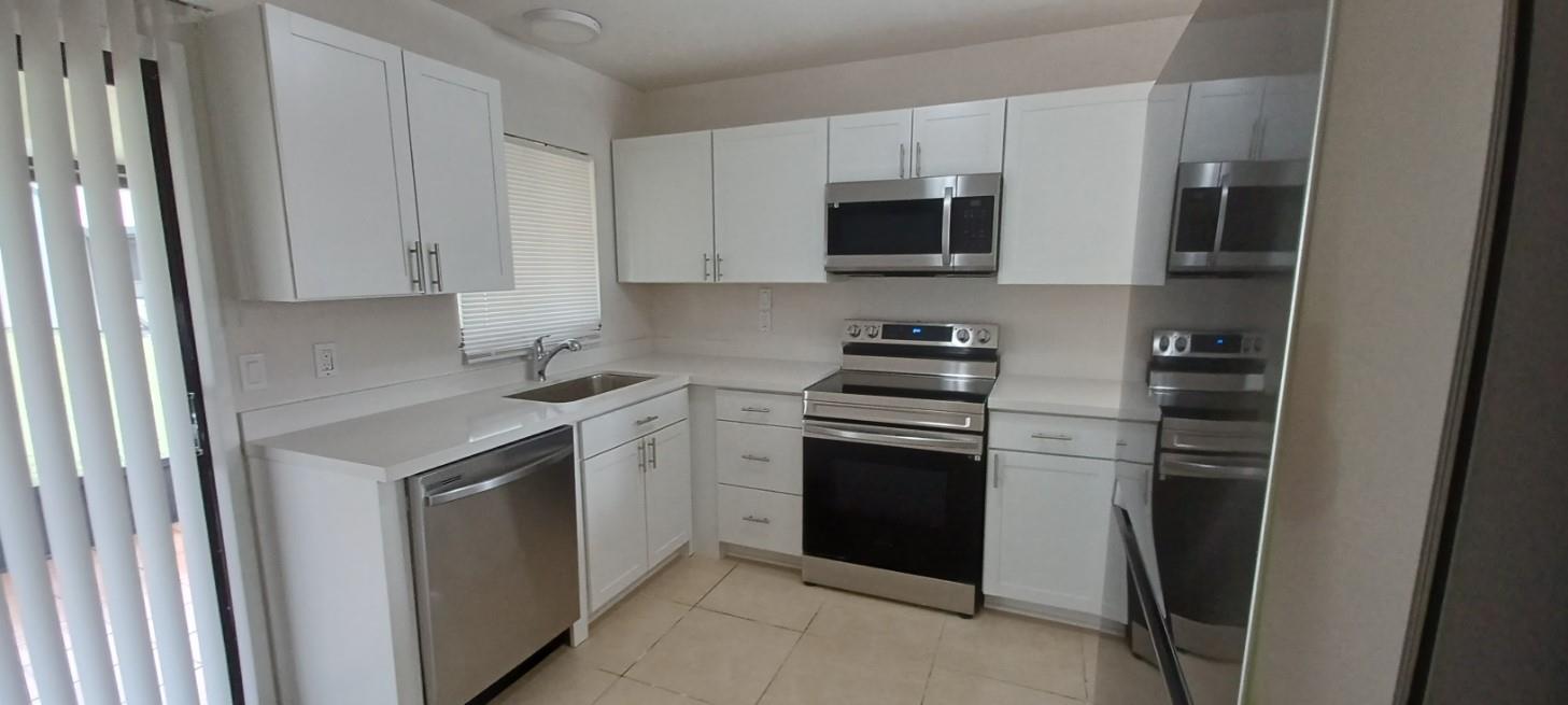 Villas Of Windmill Point - Residential Lease