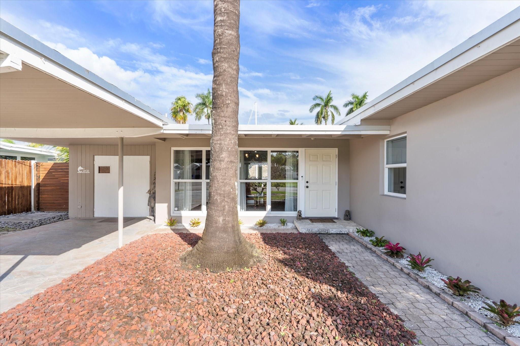 2430 Cat Cay Ln