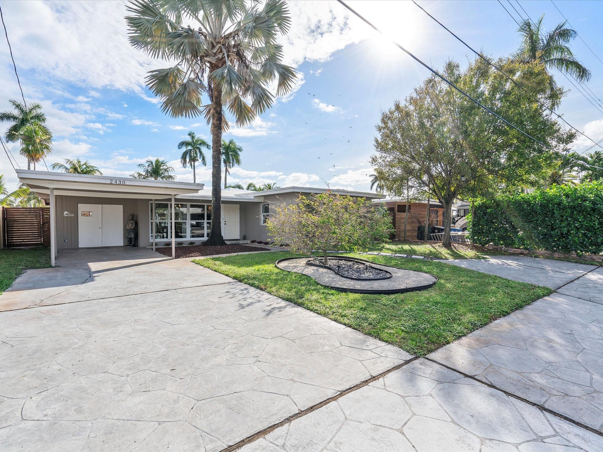2430 Cat Cay Ln