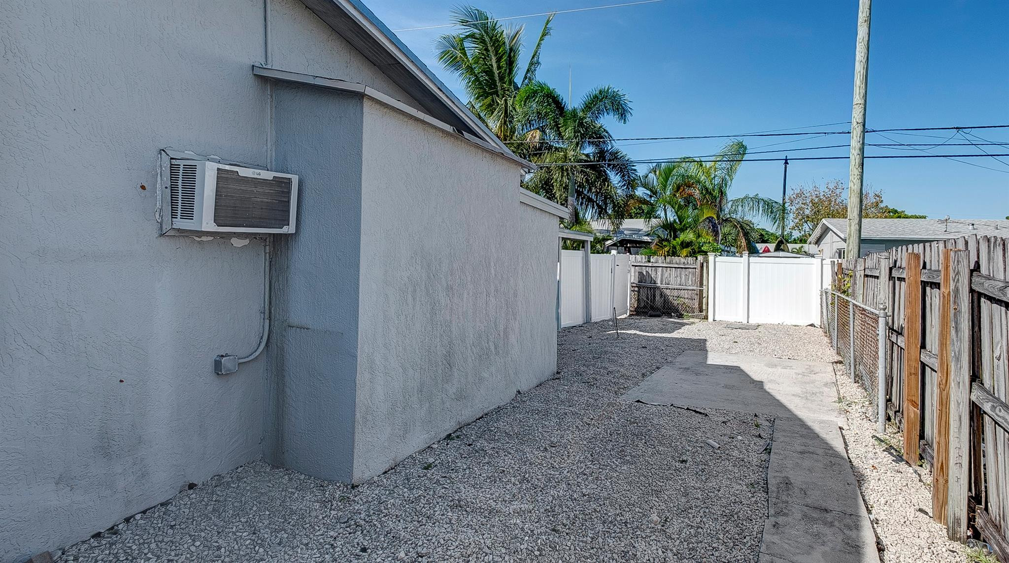 Cresthaven 6 41-37 B - Residential Lease