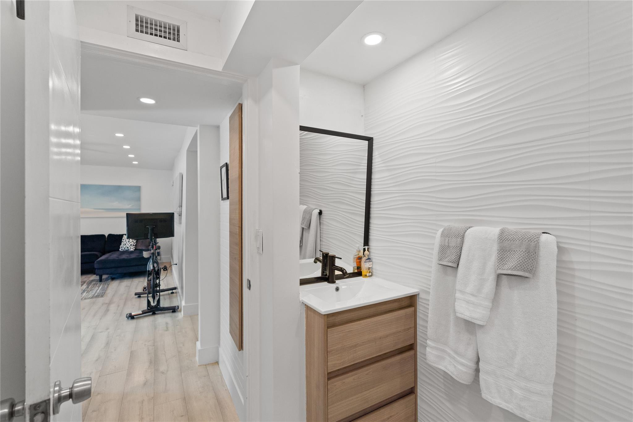 Canal Groves 22-31 B - Residential