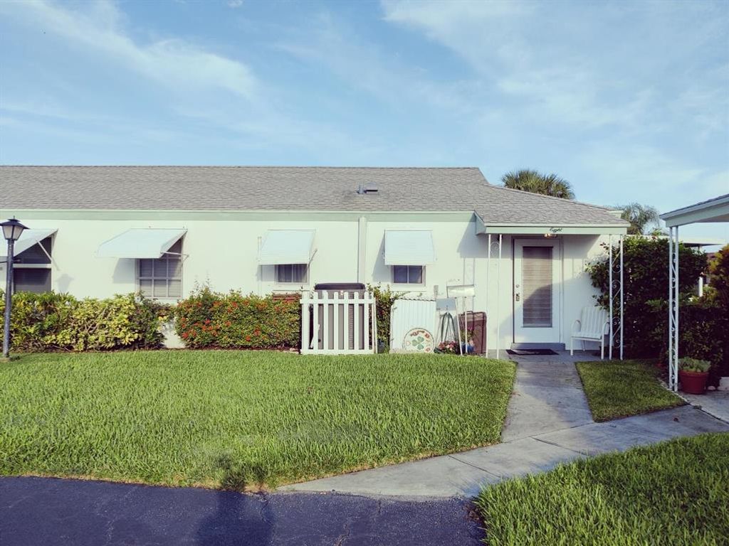 Photo of 3060 Meridian Way N #8, Palm Beach Gardens, FL 33410 (MLS # R10743997)