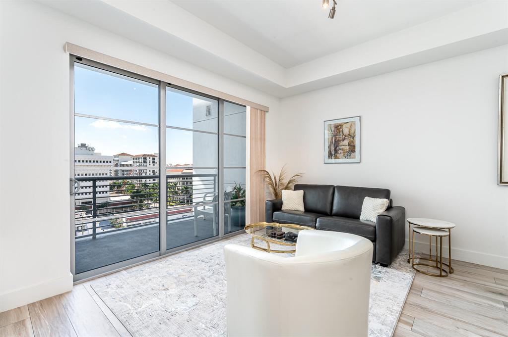 TOWER 155 - Residential Lease