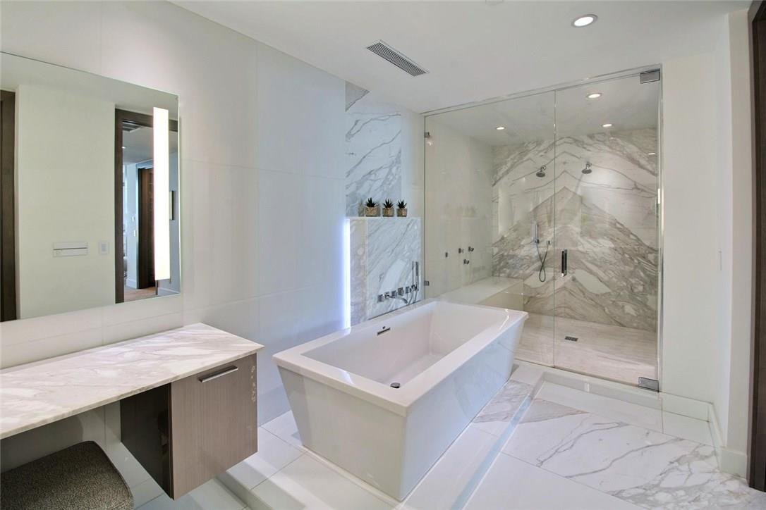 The Palms - Residential