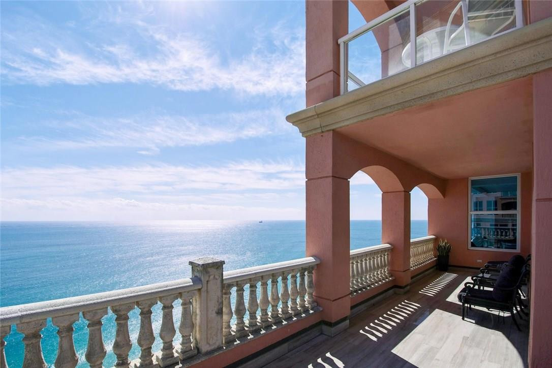 The Palms - Residential