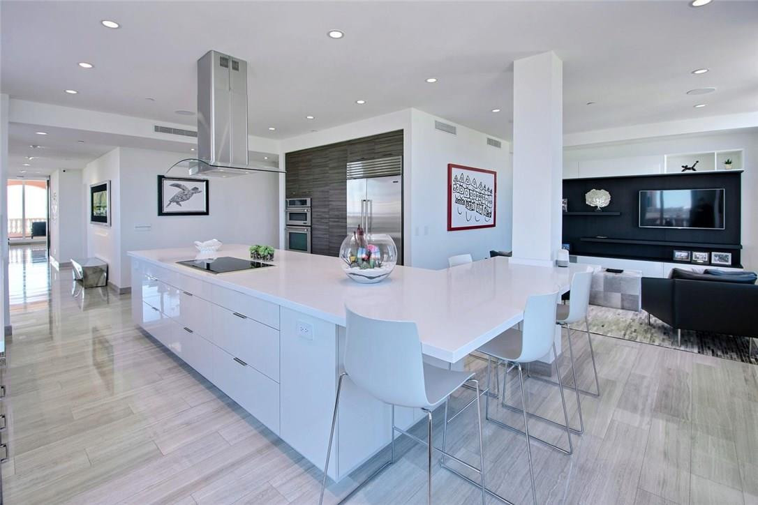 The Palms - Residential