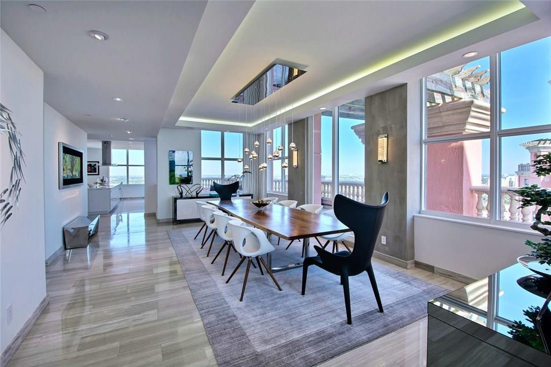 The Palms - Residential