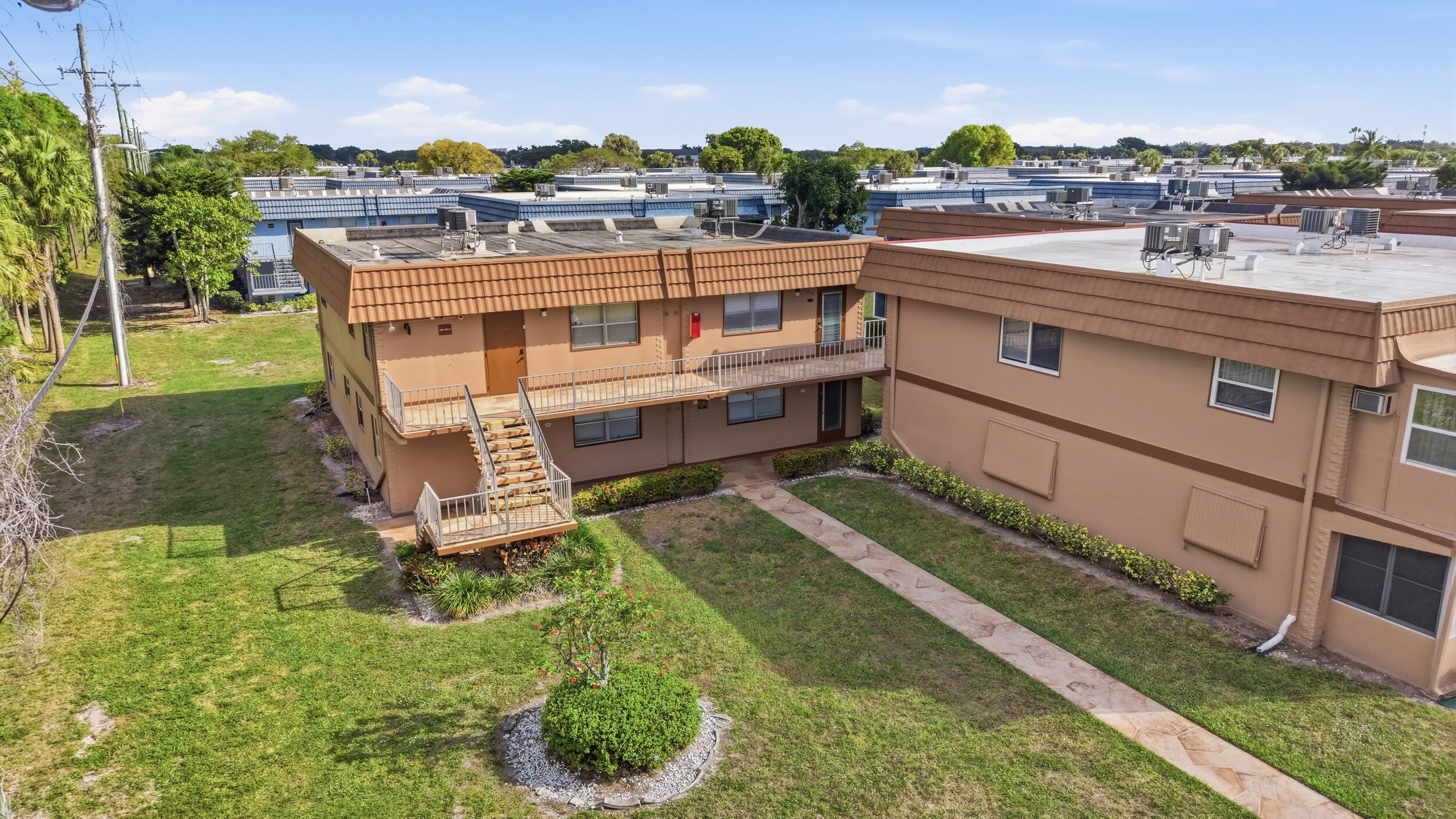 KINGS POINT - Residential