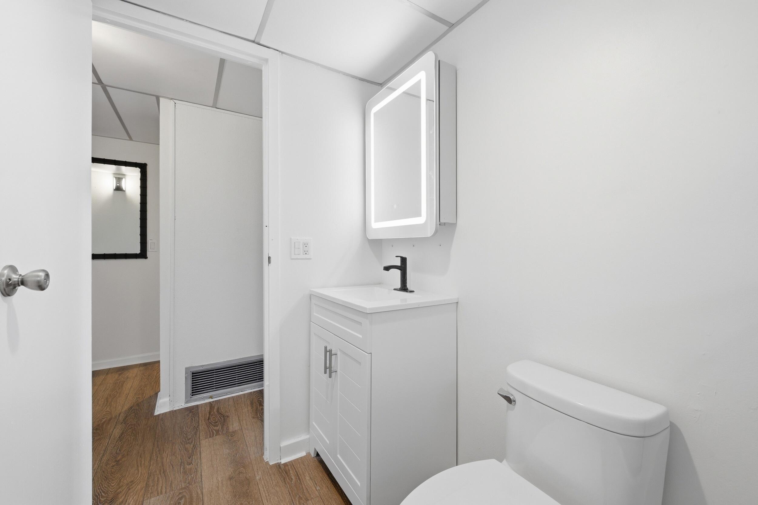 KINGS POINT - Residential