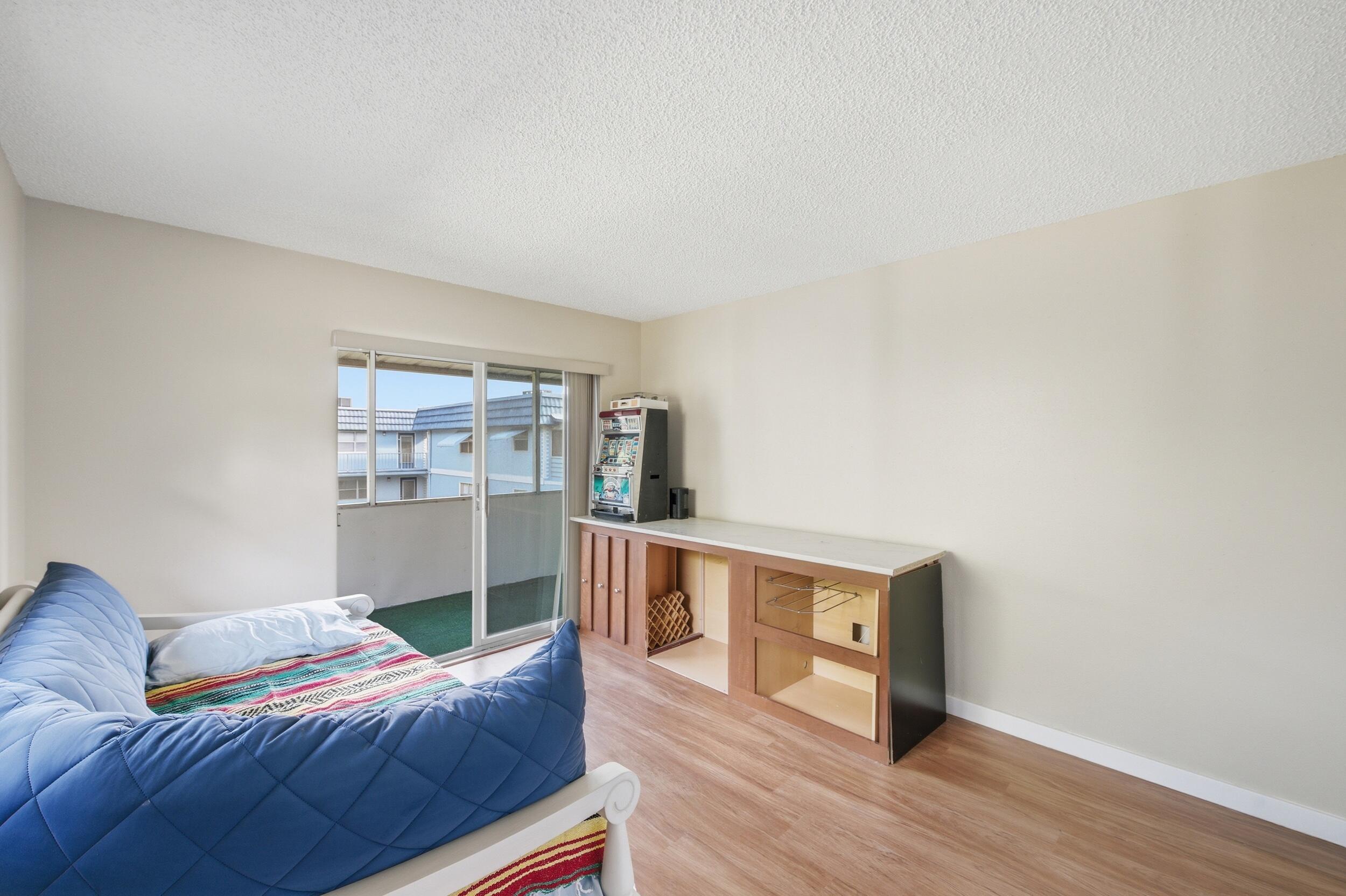 KINGS POINT - Residential