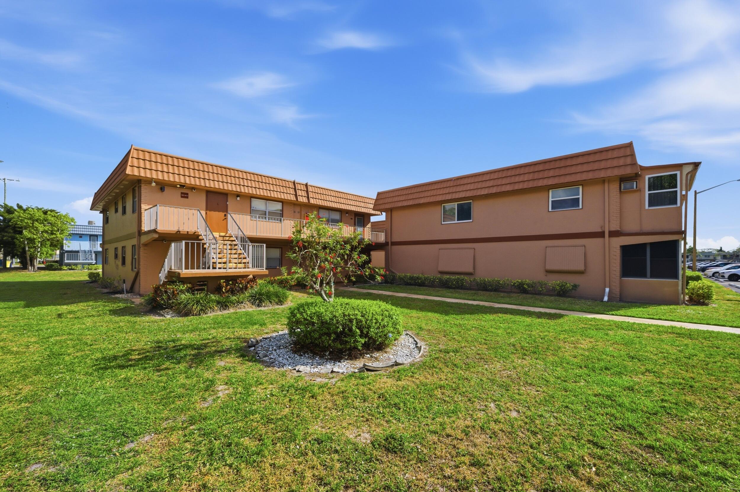 KINGS POINT - Residential