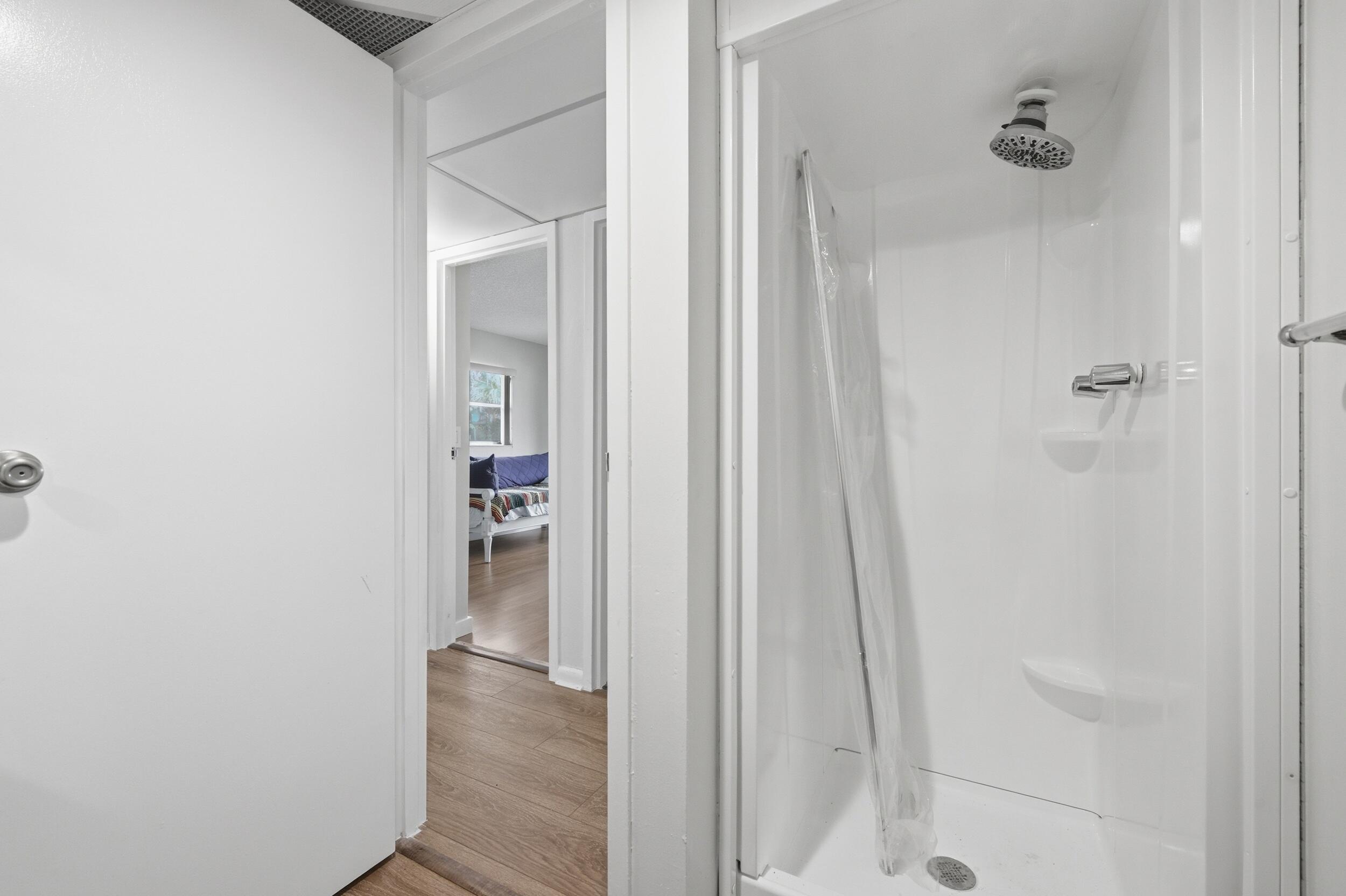 KINGS POINT - Residential