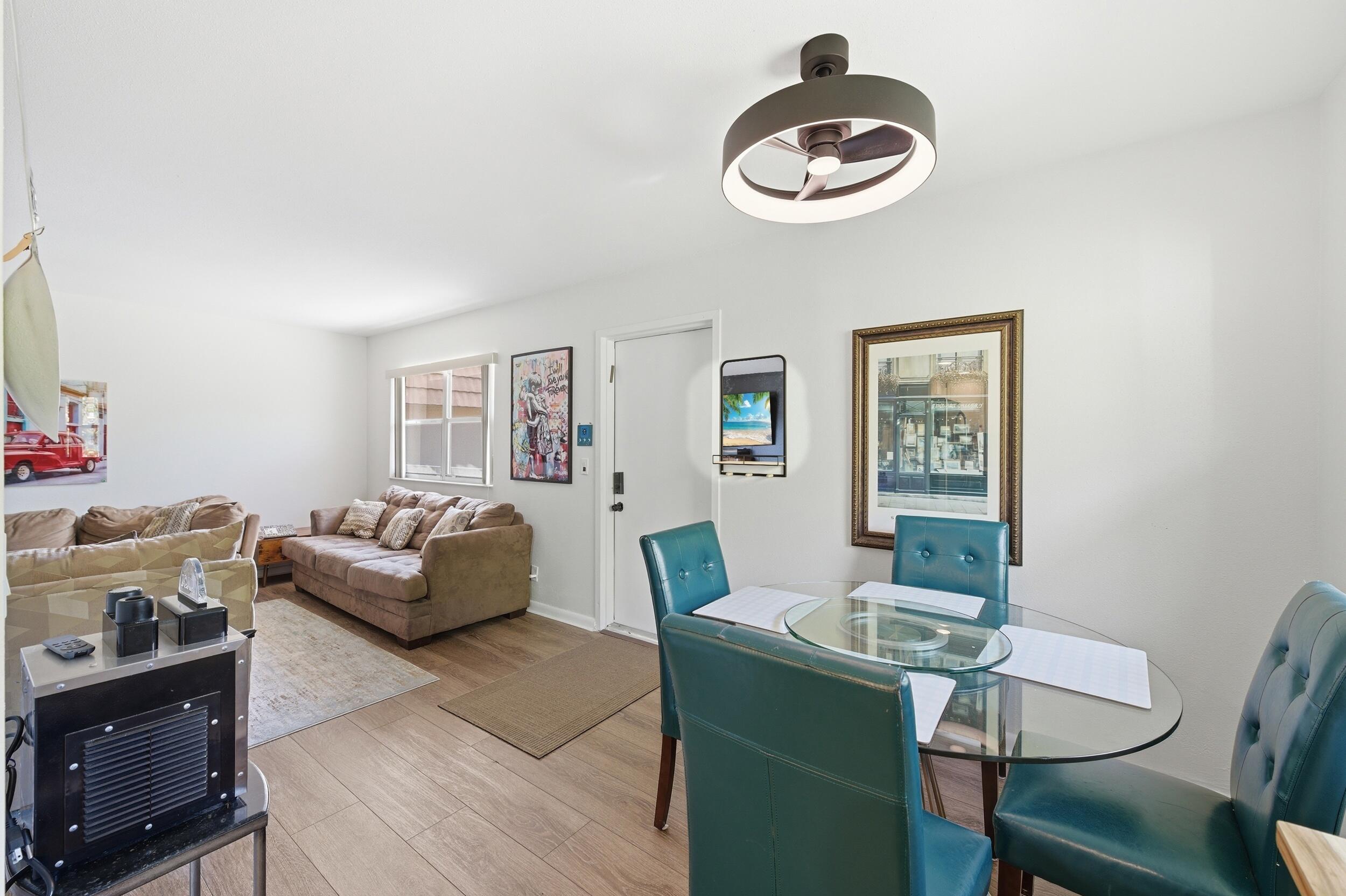 KINGS POINT - Residential