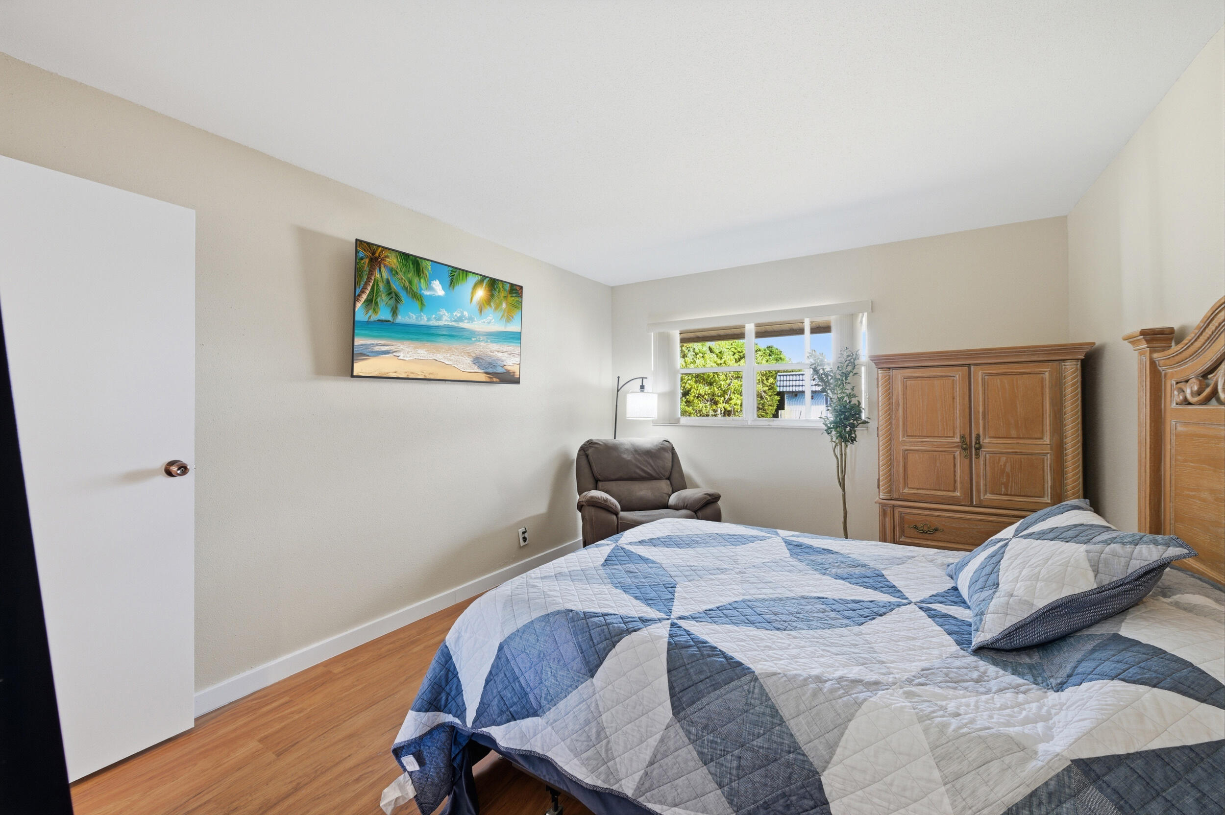 KINGS POINT - Residential