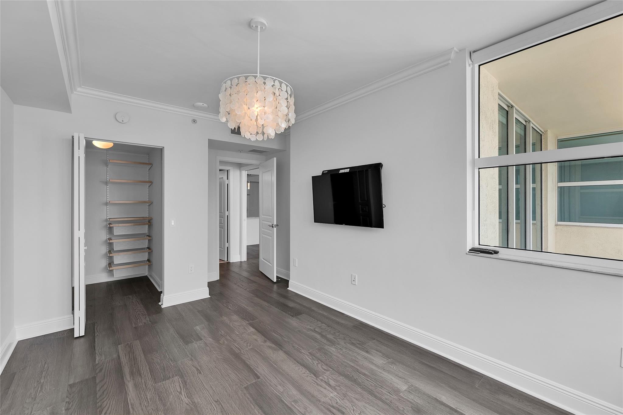 350 LAS OLAS - Residential