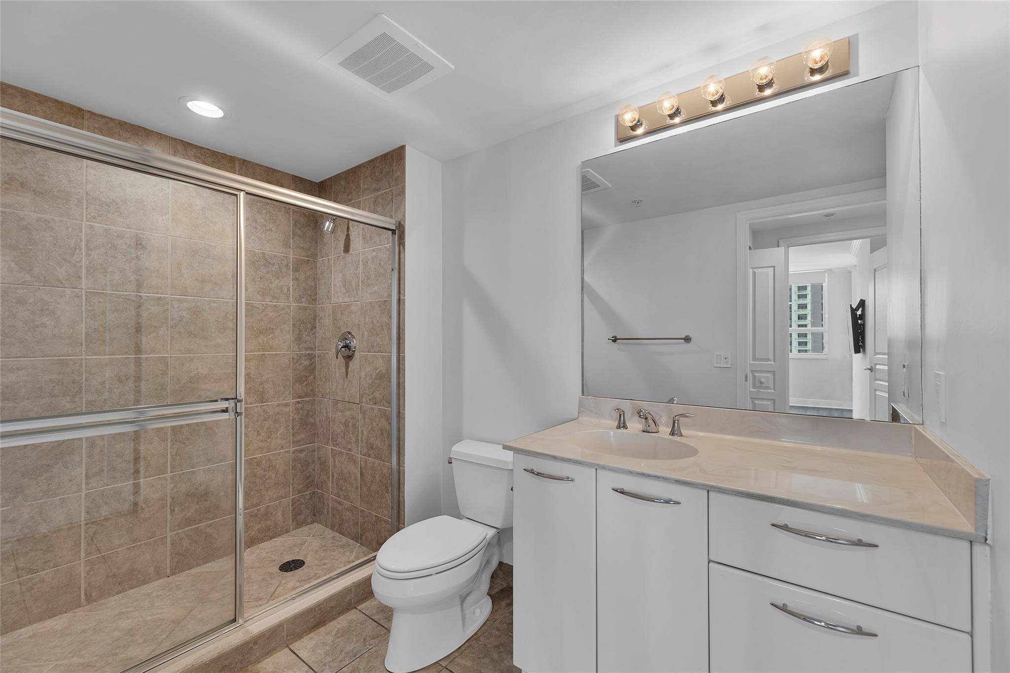 350 LAS OLAS - Residential