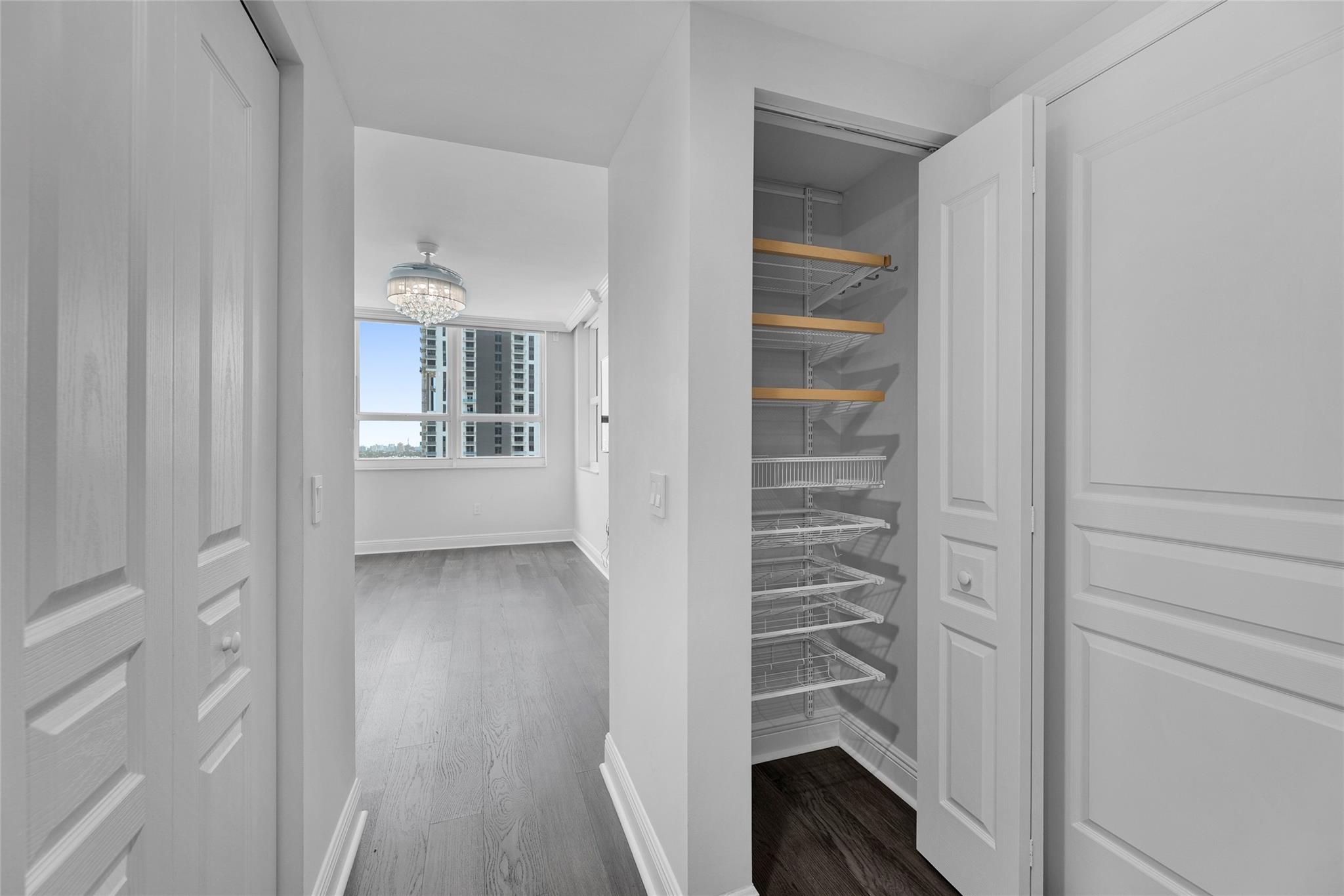 350 LAS OLAS - Residential