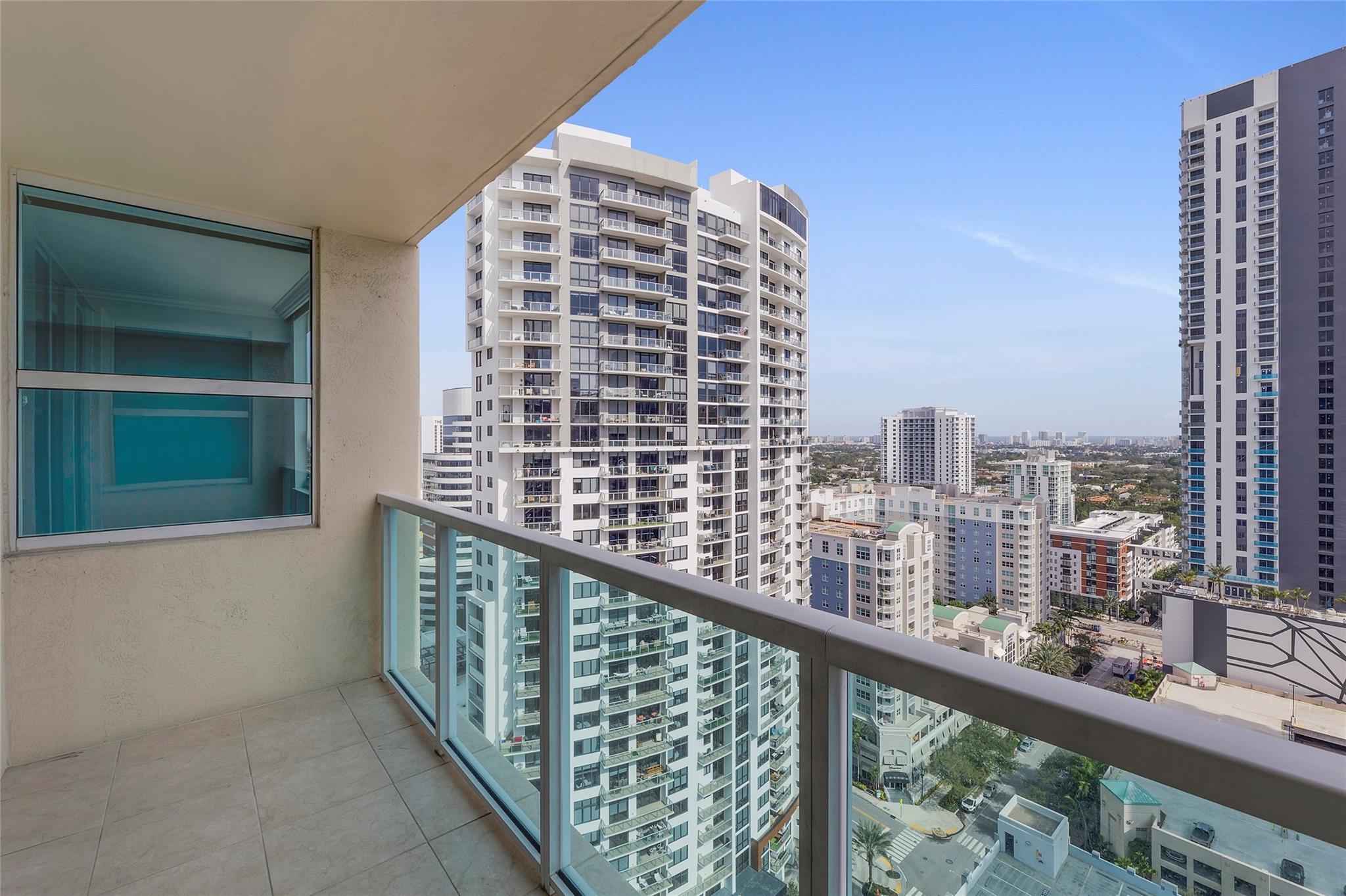 350 LAS OLAS - Residential