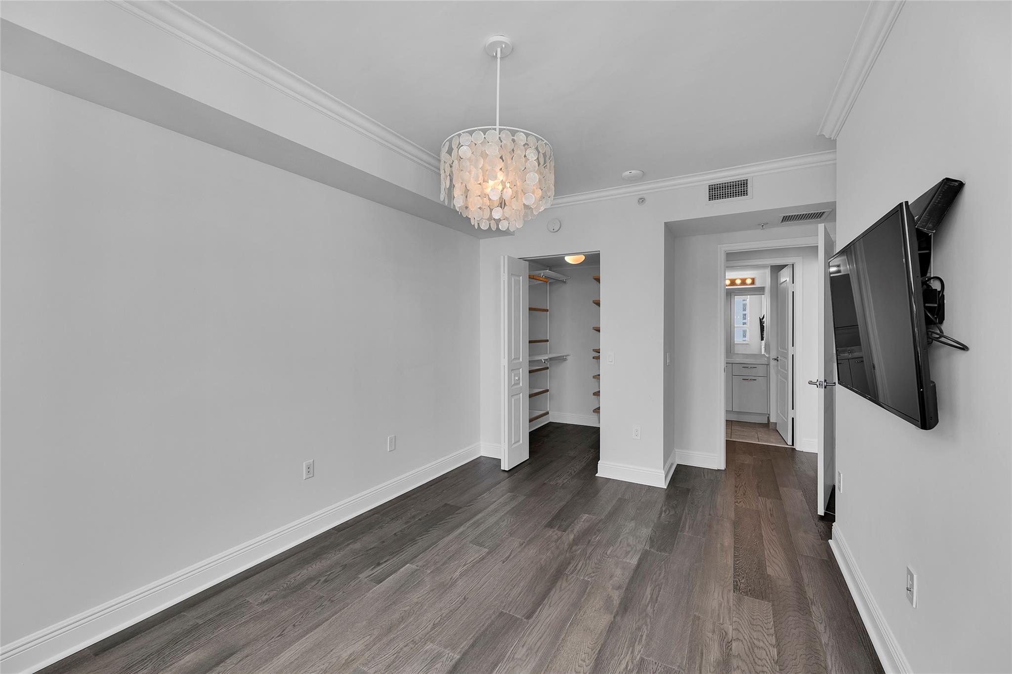 350 LAS OLAS - Residential