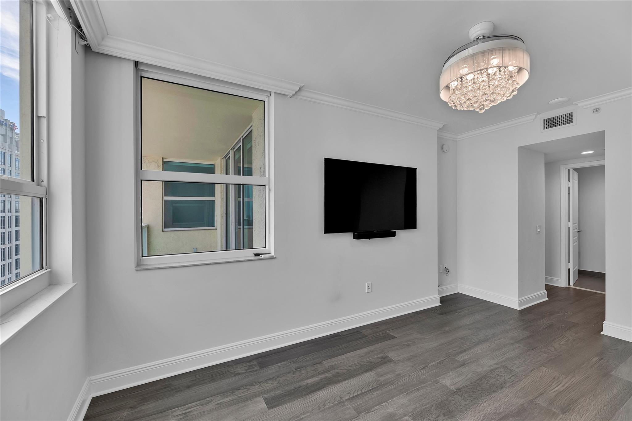 350 LAS OLAS - Residential