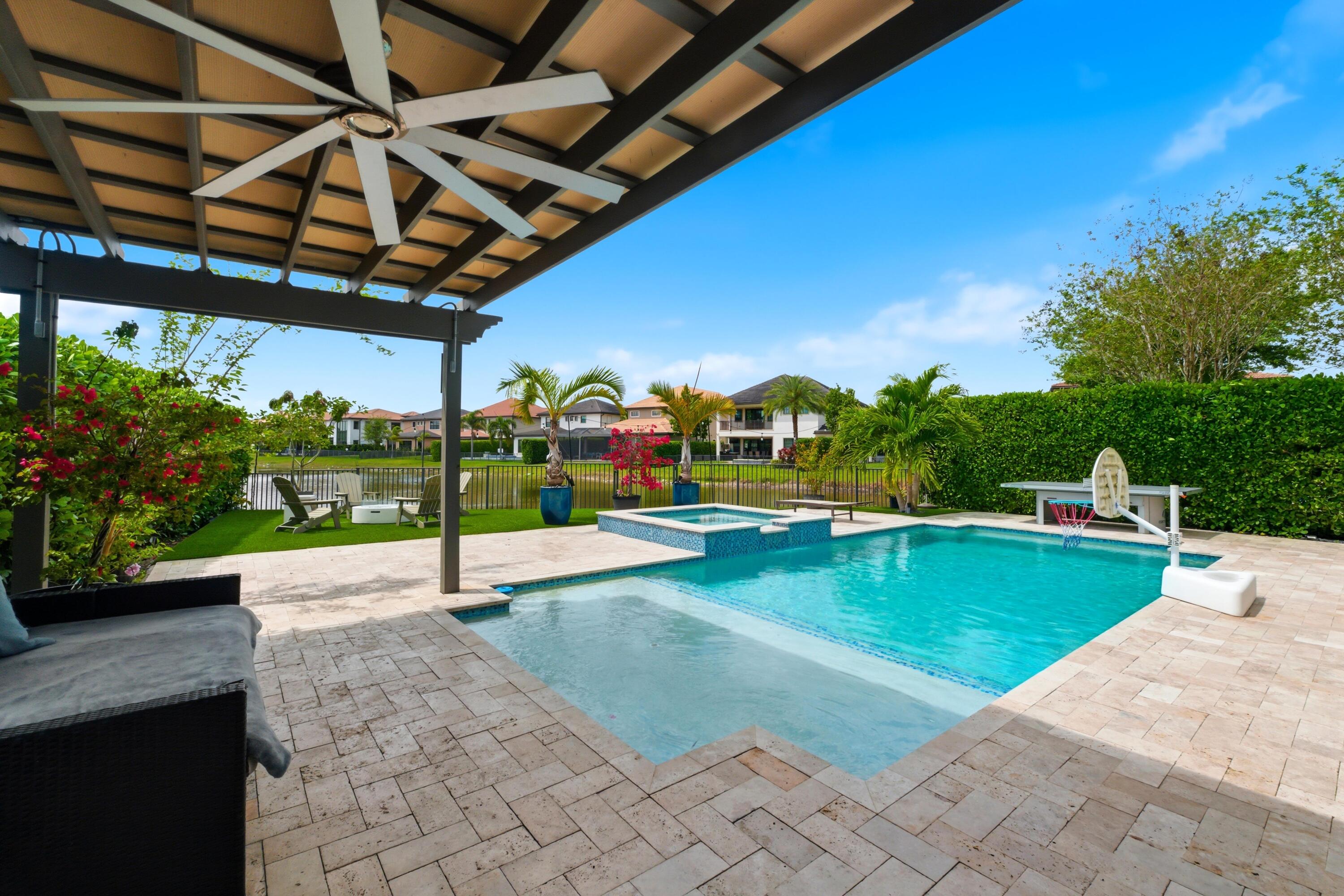 11560 Horizon Road, Parkland, FL, 33076/$1,678,900 2 11560 Horizon Road