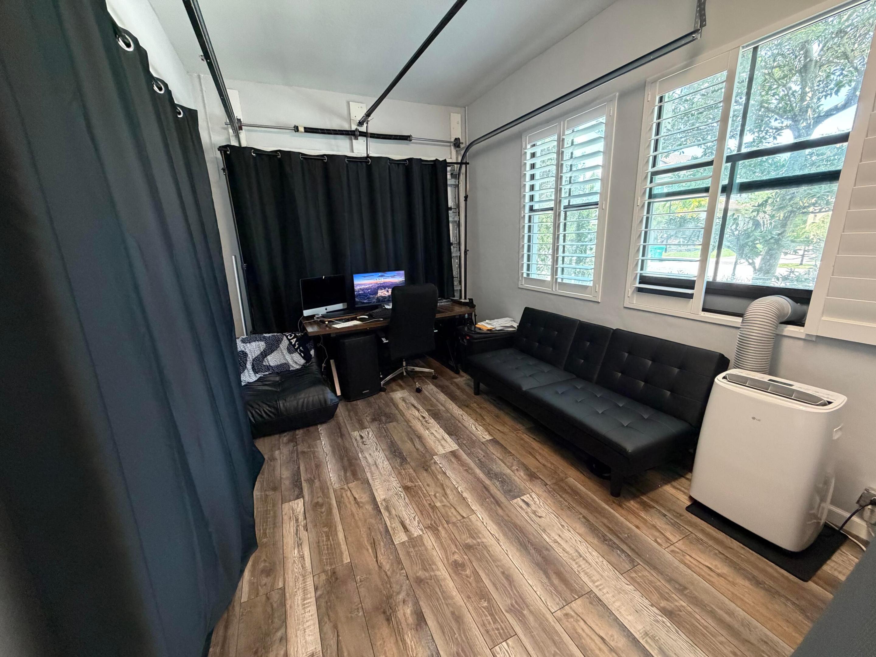 BRUSCHI PROPERTY - Residential