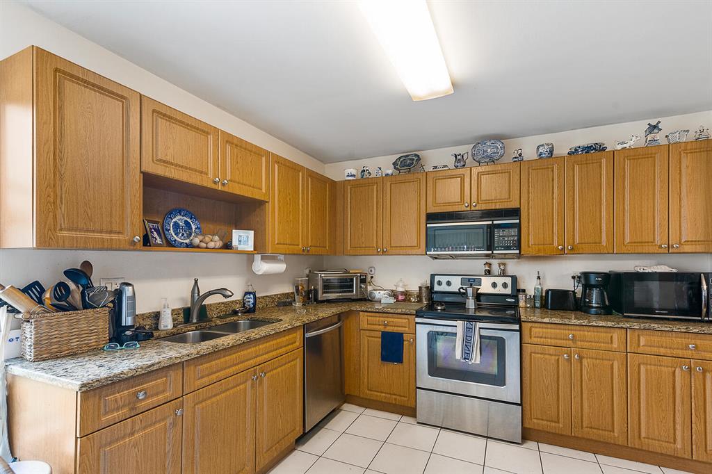 LUCERNE PARK CONDOS 1, 1A, 2 THRU 15 AND 23 THRU 2 - Residential