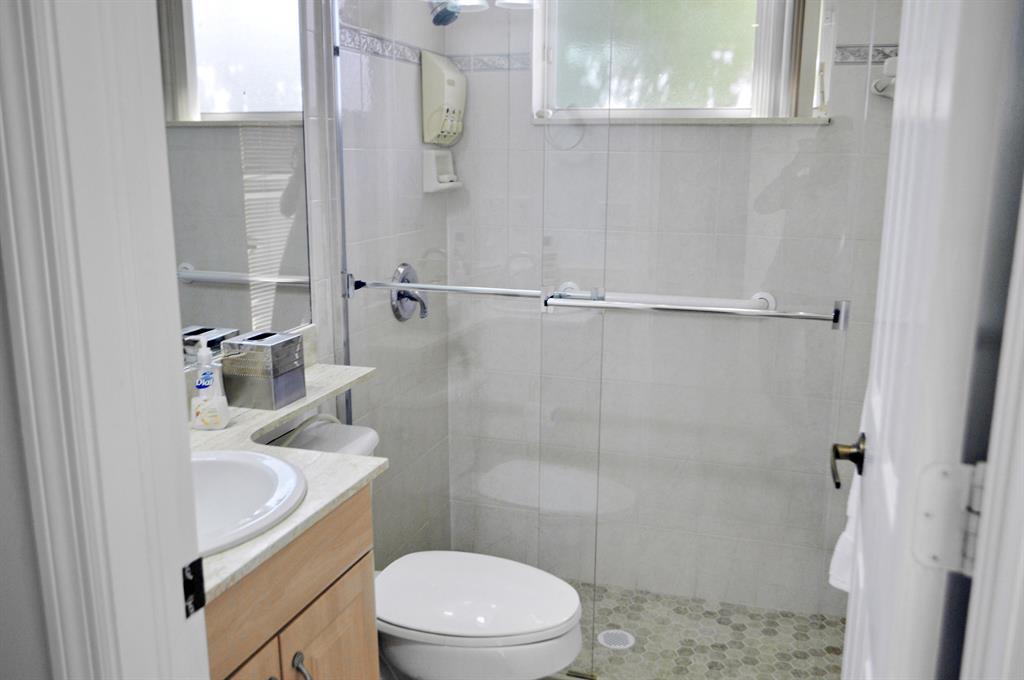 SUGAR POND MANOR OF WELLINGTON - Residential Lease