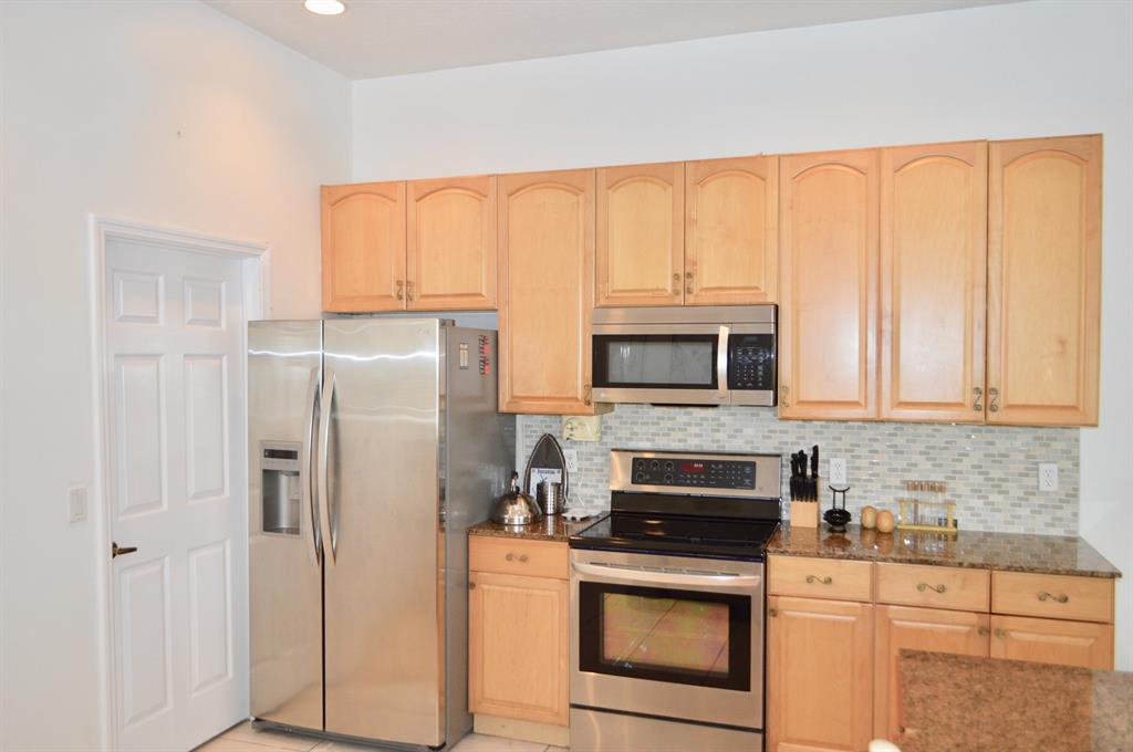 SUGAR POND MANOR OF WELLINGTON - Residential Lease