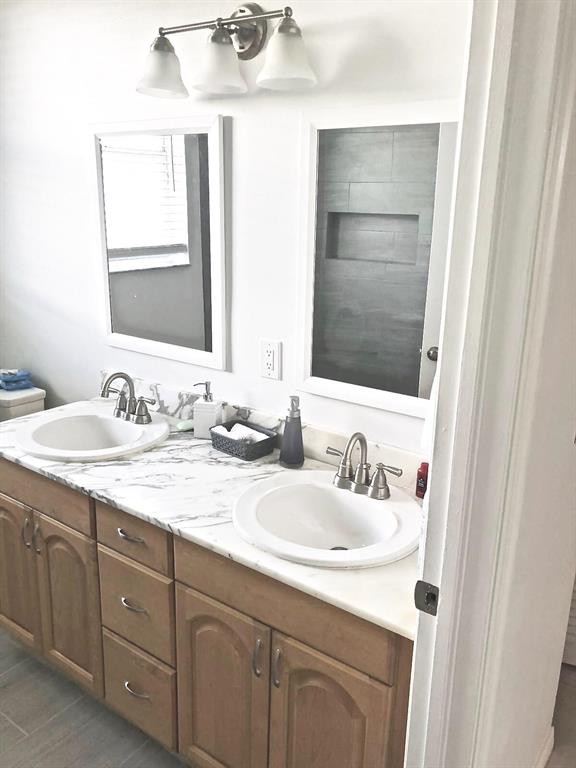 SUGAR POND MANOR OF WELLINGTON - Residential Lease