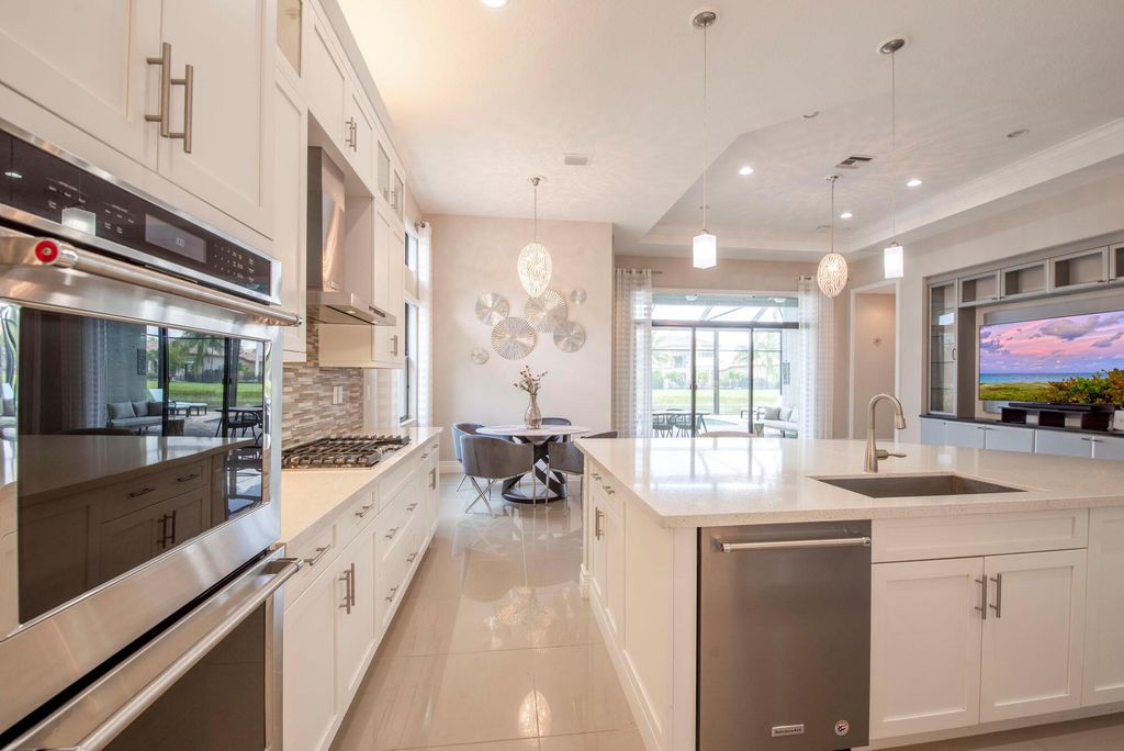 Photo of 9759 Vitrail Lane, Delray Beach, FL 33446 (MLS # R10989412)