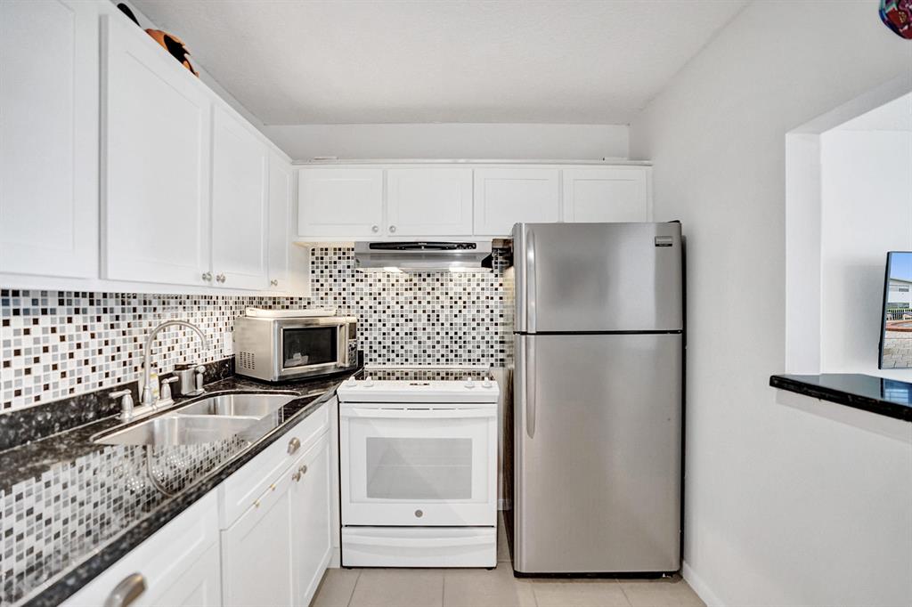 DURHAM I CONDO - Residential