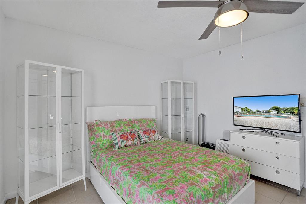 DURHAM I CONDO - Residential