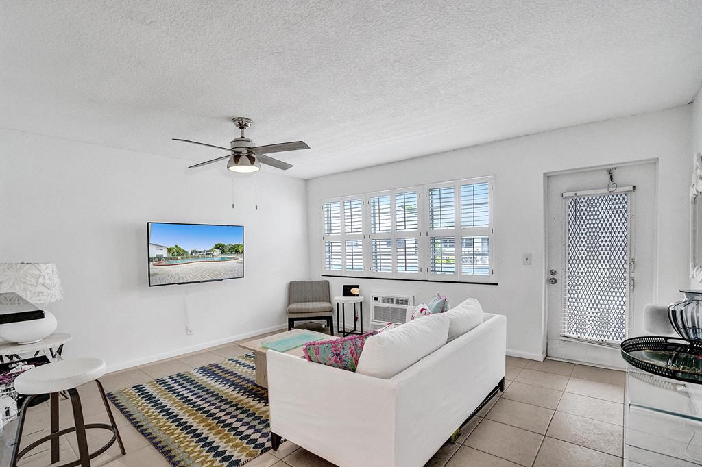 DURHAM I CONDO - Residential