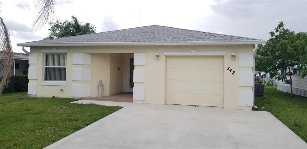 SPANISH LAKES RIVERFRONT LEASEHOLD ESTATES - Residential