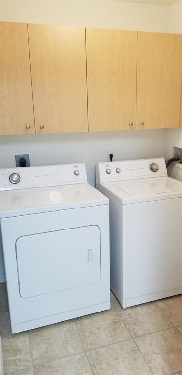 SPANISH LAKES RIVERFRONT LEASEHOLD ESTATES - Residential