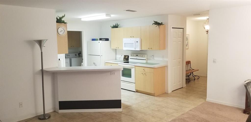 SPANISH LAKES RIVERFRONT LEASEHOLD ESTATES - Residential