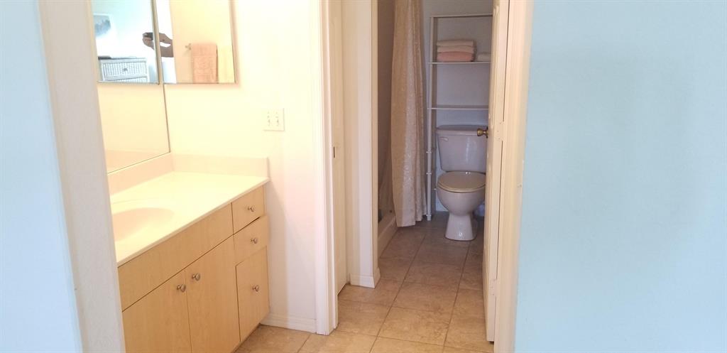 SPANISH LAKES RIVERFRONT LEASEHOLD ESTATES - Residential