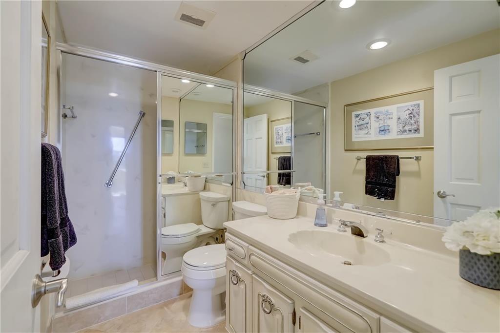 Coral Ridge Towers North - Residential