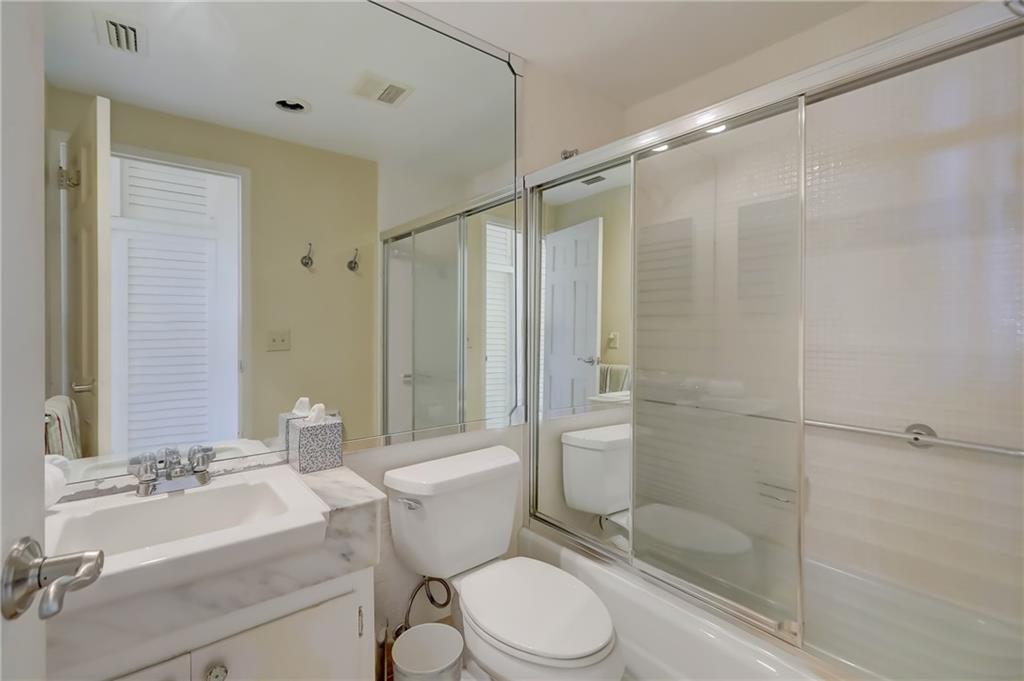 Coral Ridge Towers North - Residential