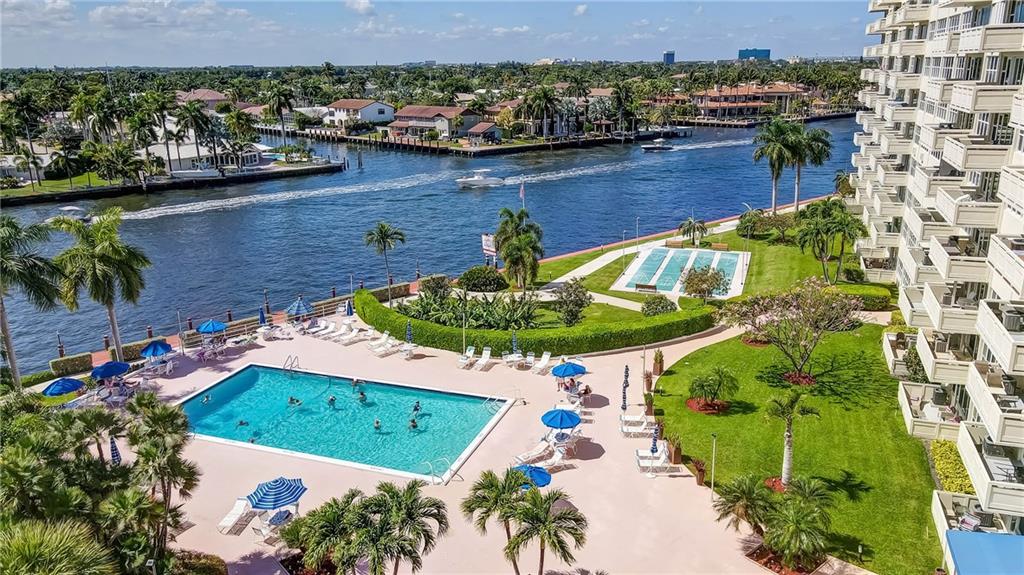 Coral Ridge Towers North - Residential