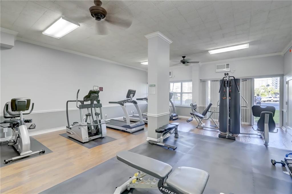 Coral Ridge Towers North - Residential