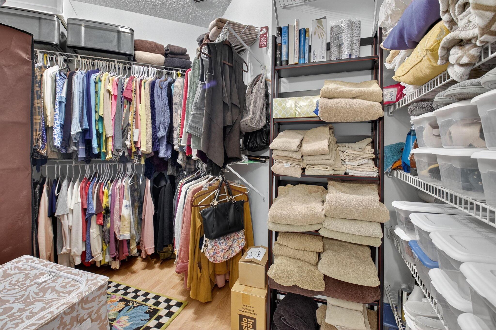 FLORAL LAKES PH 3 AND 4 - Residential