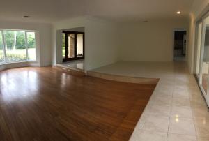 ESTANCIA IV OF VIA VERDE - Residential