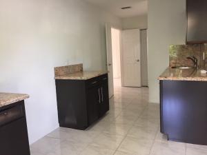 ESTANCIA IV OF VIA VERDE - Residential