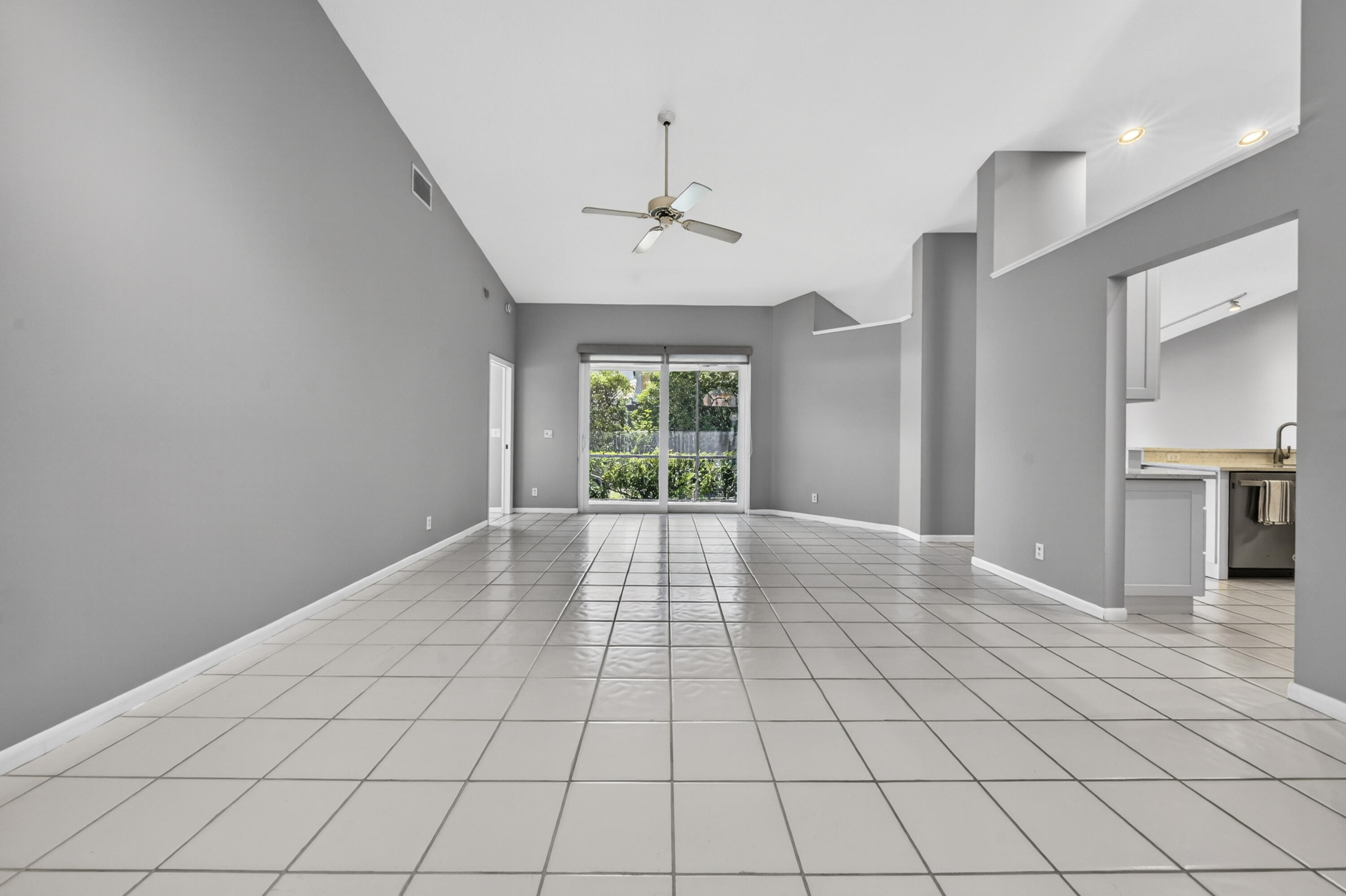 BALBOA POINT BOCA GOLF & TENNIS CLUB - Residential