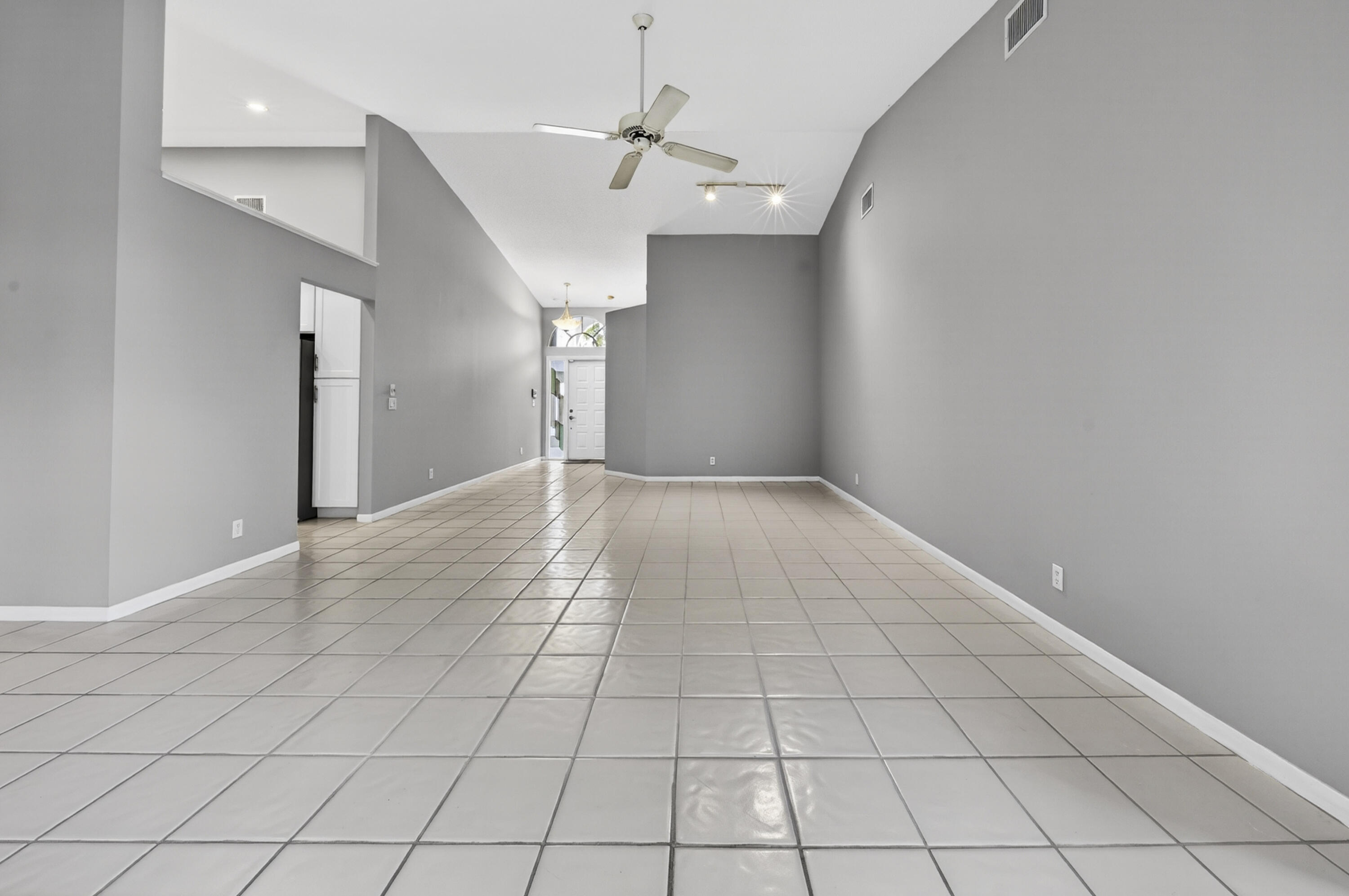 BALBOA POINT BOCA GOLF & TENNIS CLUB - Residential