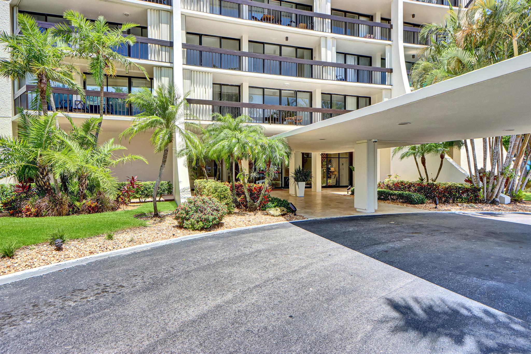 LANDS OF THE PRESIDENT CO - Residential Lease