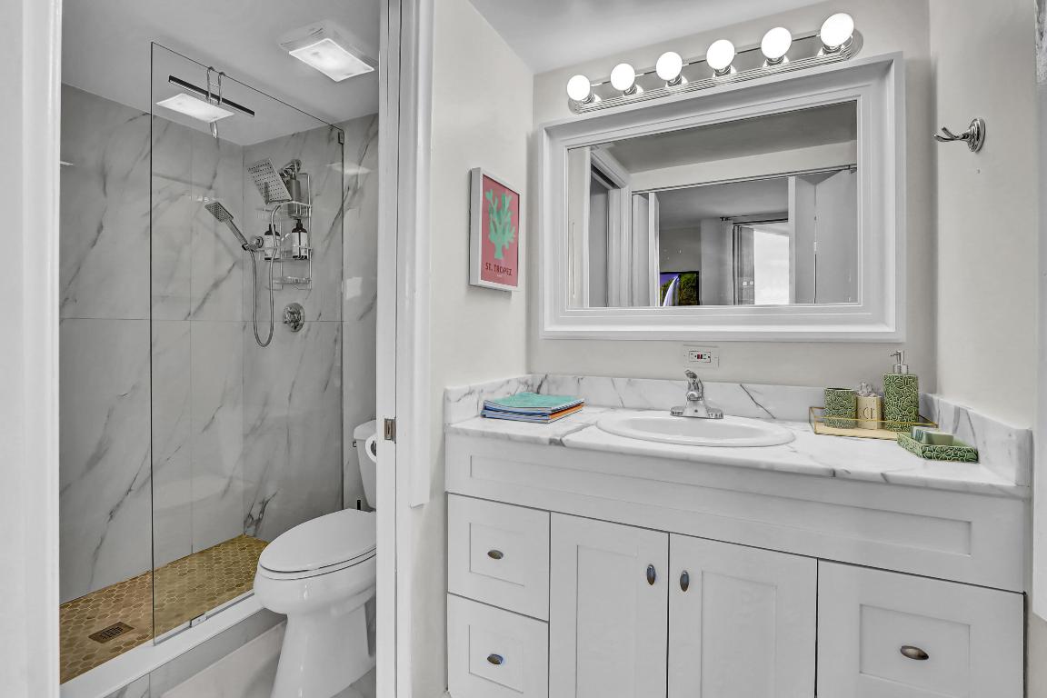 LANDS OF THE PRESIDENT CONDO 2 - Residential Lease